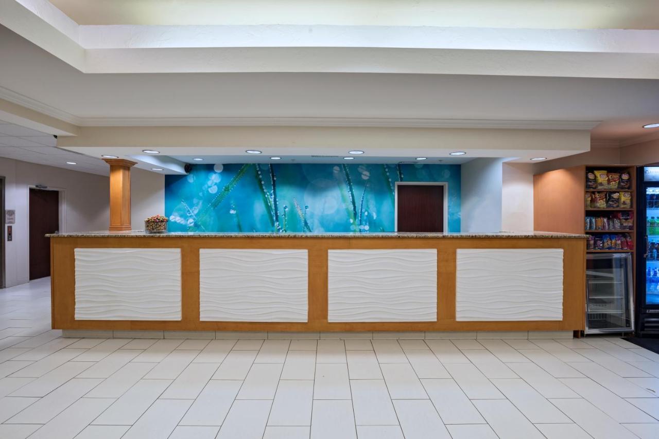 Springhill Suites By Marriott Lawton Exterior photo