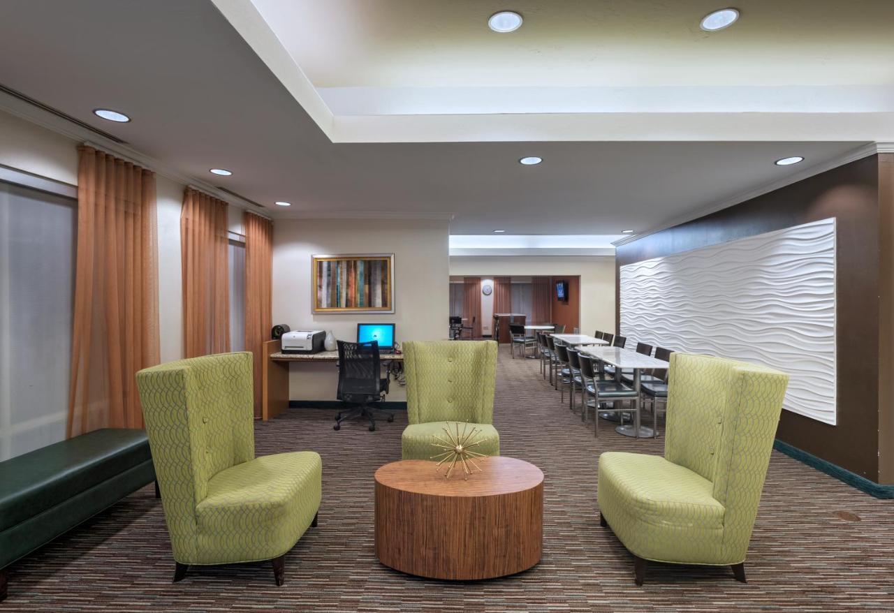 Springhill Suites By Marriott Lawton Exterior photo